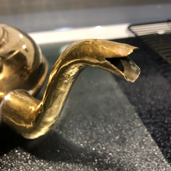 POT BELLY KETTLE ETCHED BRASS TODDY KETTLE MID CENTURY SHABBY CHIC - Picture 7 of 16